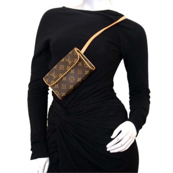 100% authentic Louis Vuitton Pouchette on sale today only $425 retails $1999 - Picture 2 of 14